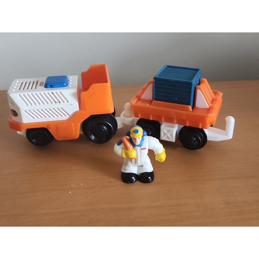 Fisher Price GeoTrax The Express Team Wheeler & Wes Toy Set New 2008 Works